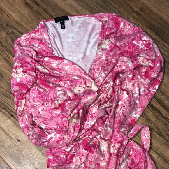 ESCADA - Picture 7 of 7